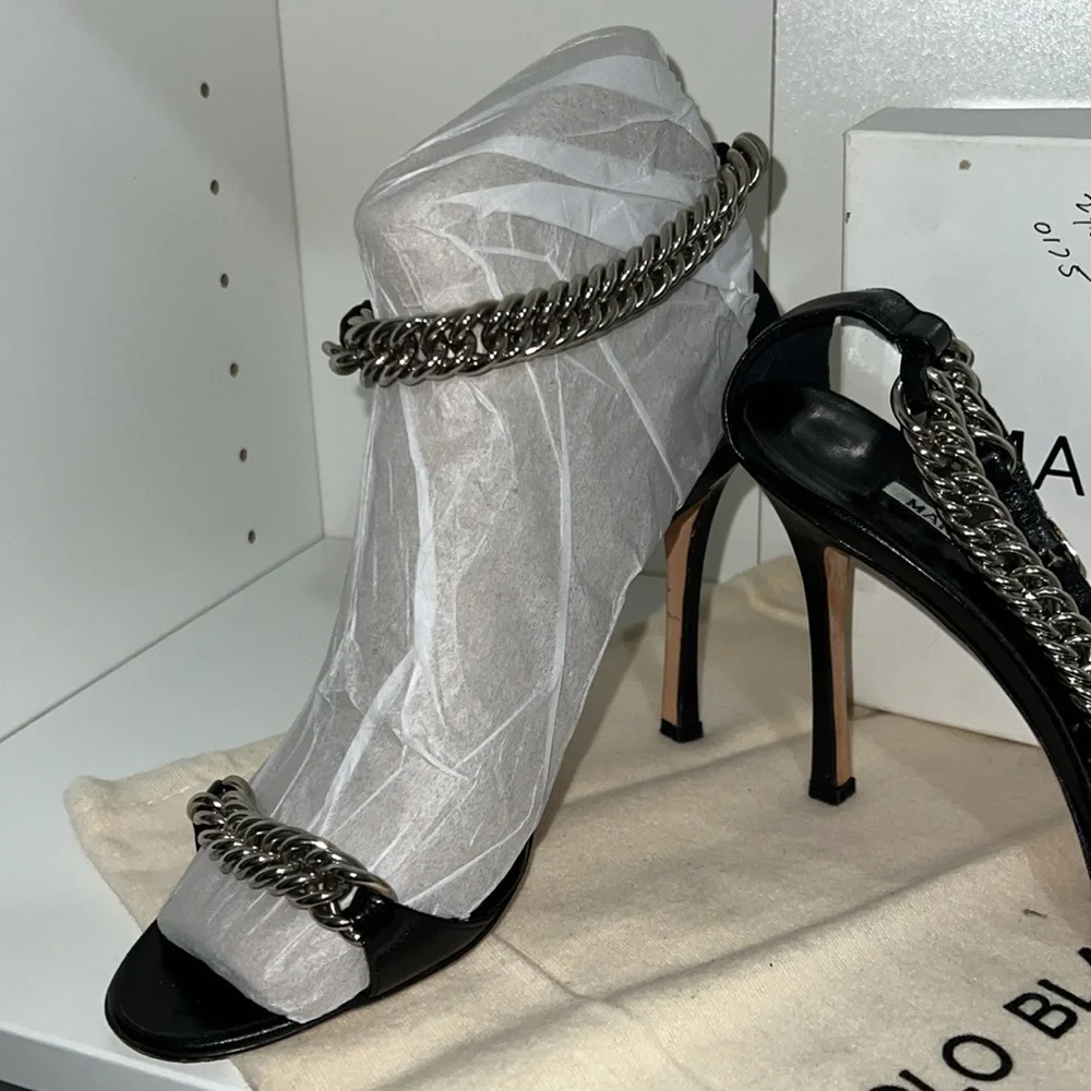 MANOLO BLAHNIK CHAIN STRAP HEELS - Picture 3 of 9